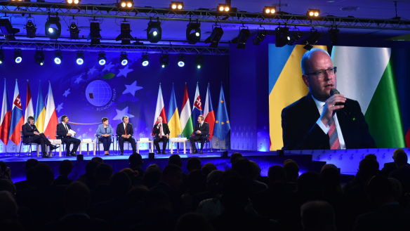 Speech given by Prime Minister Bohuslav Sobotka at the Plenary Panel of the Economic Forum in Polish town of Krynica, 6 September 2016.