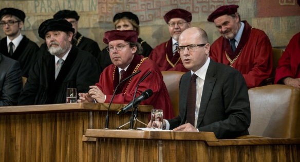 Premiér Bohuslav Sobotka se zúčastnil slavnostního zasedání u příležitosti 600. výročí upálení Mistra Jana Husa, 2. července 2015. Zdroj: V. Šigut.