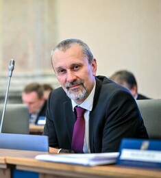 Ministr pro legislativu a předseda LRV Michal Šalomoun na jednání vlády, 5. 6. 2024