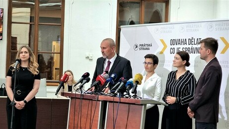 Ministr pro legislativu Michal Šalomoun na brífinku před jednáním Poslanecké sněmovny, 21. 5. 2024