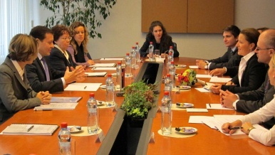 Karolína Peake řešila protikorupční opatření na Slovensku