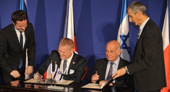 Vicepremiér Bělobrádek podepsal v Izraeli dohodu o spolupráci ve výzkumu