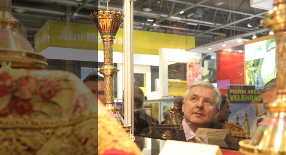 Premiér Jiří Rusnok zahájil ve čtvrtek 16. ledna 2014 v Brně veletrhy cestovního ruchu a turistických možností.