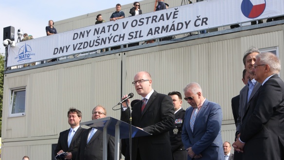 Premiér Bohuslav Sobotka, další členové vlády a významní hosté zahájili Dny NATO a Vzdušných sil Armády ČR v Ostravě, 20. září 2014.