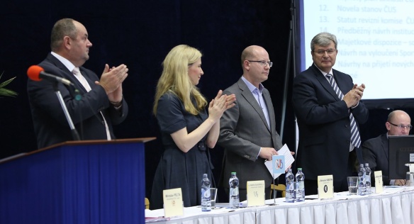 Předseda vlády Bohuslav Sobotka se zúčastnil Valné hromady České unie sportu v Nymburku, 23. dubna 2016.