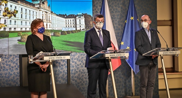 Press conference after the government meeting, 23 November 2020.
