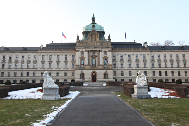 Strakova akademie - únor 2011