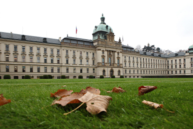 Strakova akademie - listopad 2011