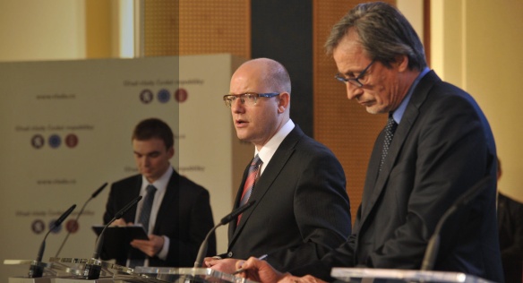 Tisková konference po jednání vlády, 1. prosince 2014.