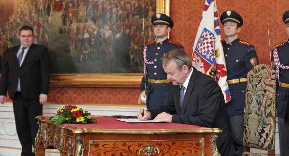 Prezident jmenoval Dana Ťoka ministrem dopravy, 4. prosince 2014.