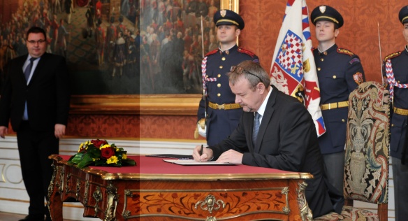 Prezident jmenoval Dana Ťoka ministrem dopravy, 4. prosince 2014.