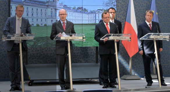Tisková konference po jednání vlády, 28. dubna 2014.