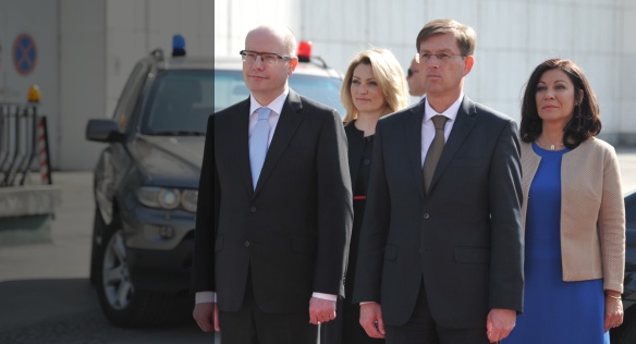 Premiér Sobotka jednal s premiérem Slovinska Cerarem, 13. dubna 2015.
