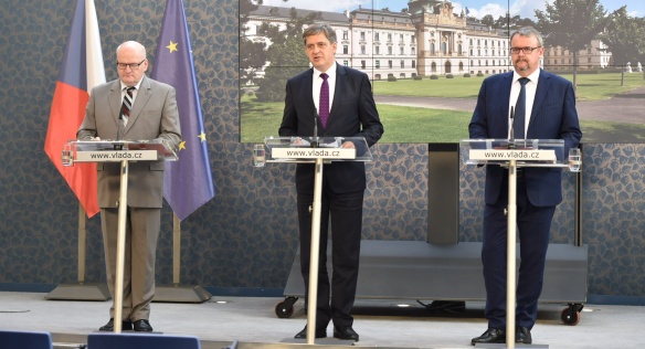 Tisková konference po jednání vlády 20. července 2016.