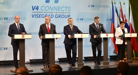 Společná tisková konference po jednání předsedů vlád zemí V4 s předsedou vlády Státu Izrael, 19. července 2017.