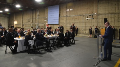 Předseda vlády Bohuslav Sobotka jednal s předními zástupci filmových studií - 6 "major studios", 4. dubna 2016.