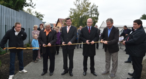 Premiér Bohuslav Sobotka se zúčastnil otevření objektu chráněného bydlení Srdce v domě v Mikulově, 26. září 2015.