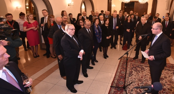 Premiér Bohuslav Sobotka se ve čtvrtek 21. ledna 2016 sešel s velvyslanci zahraničních zemí v ČR.