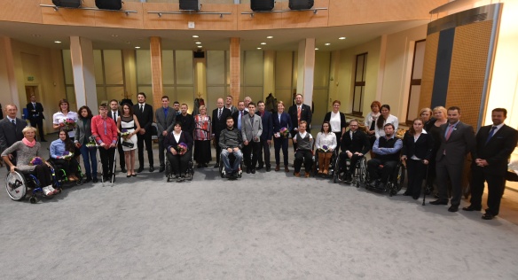 Premiér Sobotka se 27. října 2016 setkal ve Strakově akademii s našimi sportovci z letošních Letních paralympijských her.