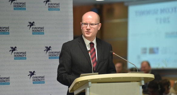 Předseda vlády ČR Bohuslav Sobotka zúčastnil Stratcom summitu 2017, 18. května 2017.