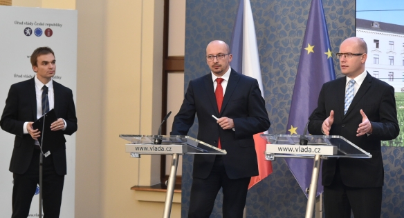 Tisková konference po jednání vlády se Svazem měst a obcí ČR 12. října 2015.