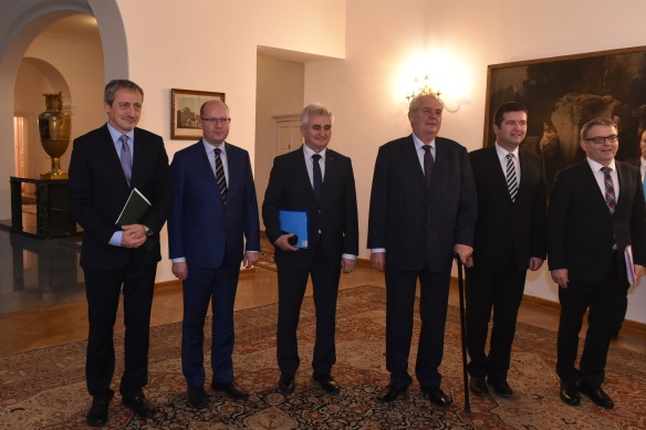 V úterý 1. listopadu 2016 se na Pražském hradě konala další pravidelná schůzka ústavních činitelů.