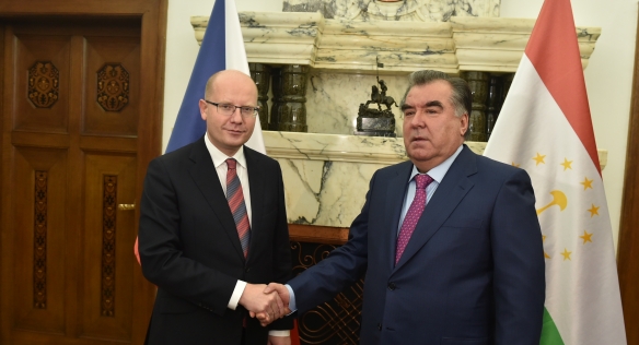 Prime Minister, Bohuslav Sobotka, met with the President of the Republic of Tajikistan, Emomali Rahmon at Kramář Villa on 1 December 2016