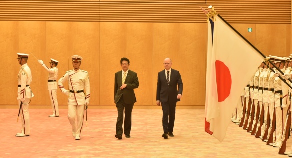Prime Minister Bohuslav Sobotka met Japanese Prime Minister Shinzo Abe, 27 June 2017.