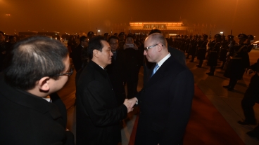 Předseda vlády Bohuslav Sobotka odletěl zvláštním letadlem z Pekingu do Prahy, 27. listopadu 2015.