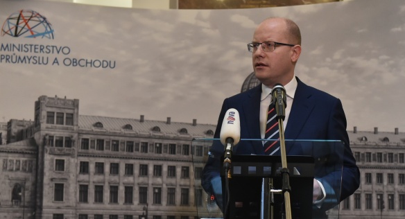 Tisková konference po jednání předsedy vlády Bohuslava Sobotky s vedením Ministerstva průmyslu a obchodu ČR, 1. března 2017.