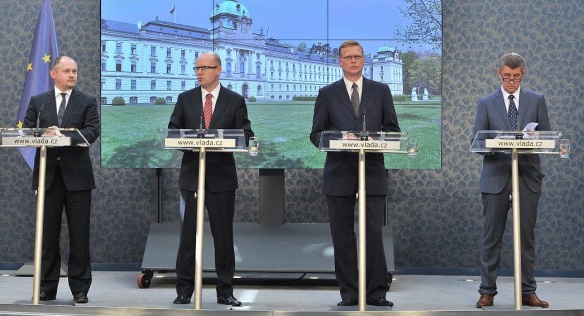 Tisková konference po jednání vlády s Asociací krajů ČR, 9. června 2014.