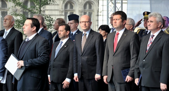 Předseda vlády Bohuslav Sobotka uctil v úterý 6. května 2014 u příležitosti 69. výročí osvobození Plzně památku padlých ve druhé světové válce.