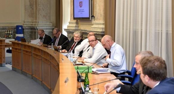 Vláda ve středu 11. září 2013 na svém pravidelném zasedání pokračovala v jednání o rozpočtu.