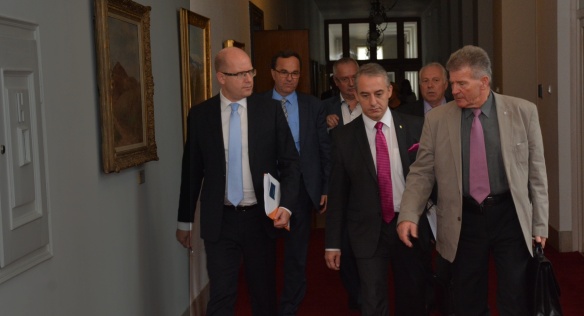 Před jednáním tripartity, 17. září 2015.