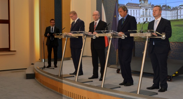 Tisková konference po jednání vlády 3. září 2014.