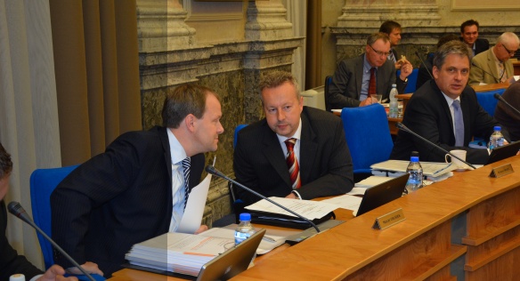 Před jednáním vlády 10. září 2014.