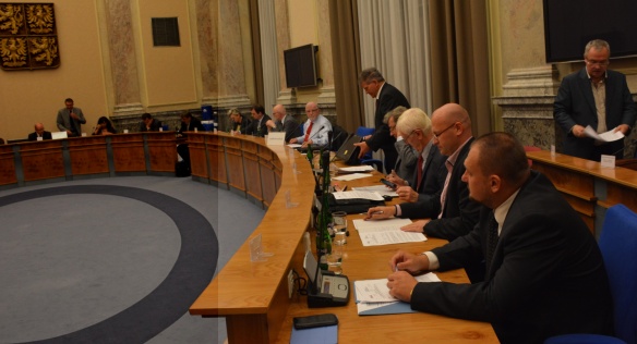 Před jednáním tripartity 17. září 2014.