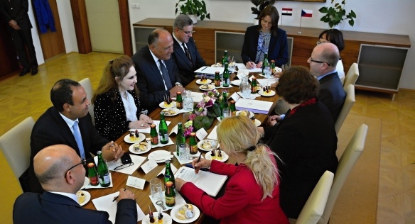 Premiér Sobotka 17. dubna 2015 jednal s ministrem zahraničních věcí Egyptské arabské republiky Shoukrym.