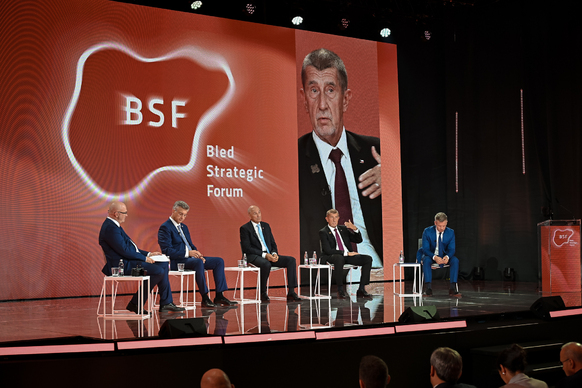 Premiér Andrej Babiš v debatě na premiérském panelu Bledského strategického fóra, 31. srpna 2026.