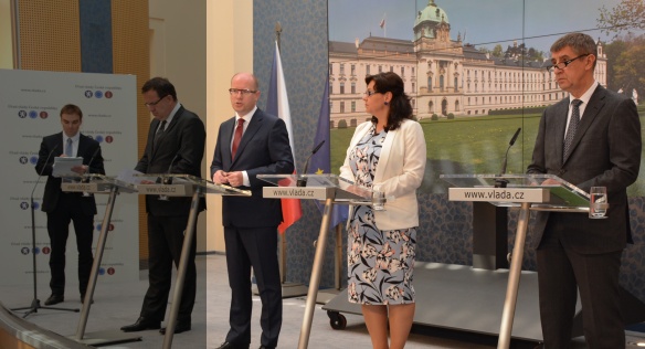 Tisková konference po jednání vlády 18. května 2015.