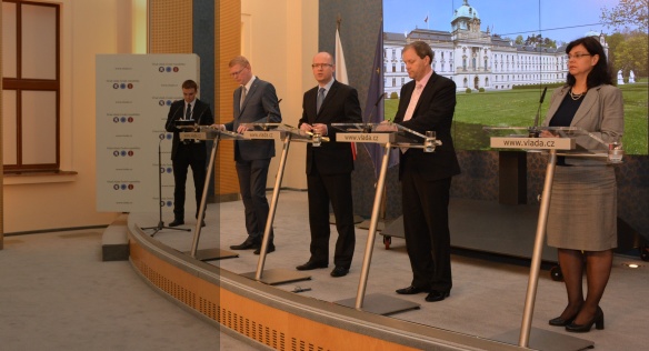 Tisková konference po jednání vlády, 15. října 2014.