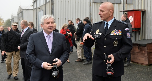 Premiér Jiří Rusnok navštívil v pátek 11. října 2013 Útvar pro ochranu ústavních činitelů.