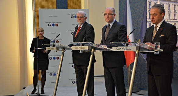 Tisková konference po jednání tripartity, 1. února 2016.