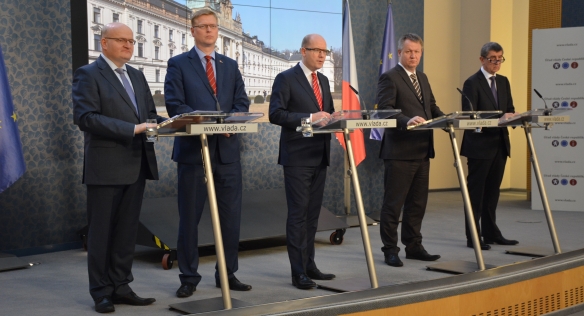 Tisková konference po jednání vlády 3. února 2016.