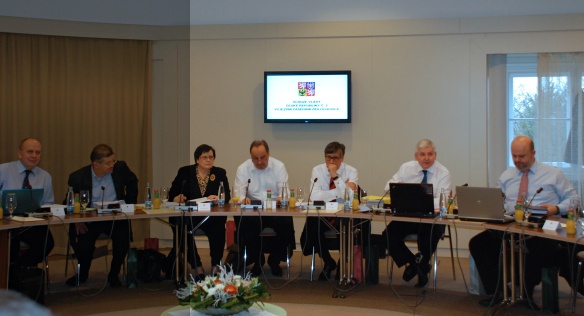 Ve středu 8. ledna 2014 se uskutečnilo výjezdní zasedání vlády na zámku Židlochovice.