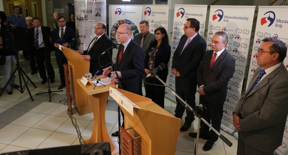 Tisková konference po jednání v Ostravě o aktuální situaci v OKD, 6. května 2016.