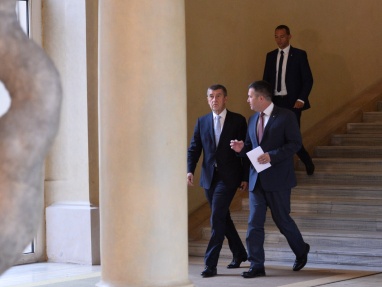 Následující den, 28. června 2018, převzal řízení Ministerstva zahraničních věcí Jan Hamáček, které převzal od Martina Stropnického.