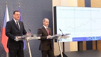 Premiér: Podpoříme české exportéry