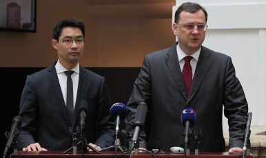 On 7 May 2013, Prime Minister Petr Nečas received Vice-Chancellor and Minister of Economics of the Federal Republic of Germany, Philip Rösler.