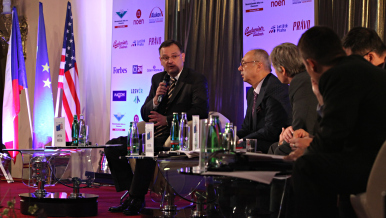 Premiér Petr Nečas: Demokracie je nedokonalá, ale lepší než cokoliv jiného